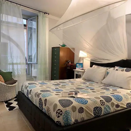 La Rosa Volante By World *